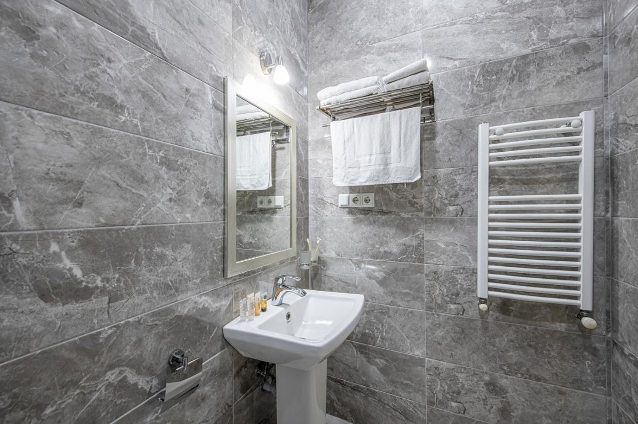 Apart Hotel Gh Тбилиси Экстерьер фото